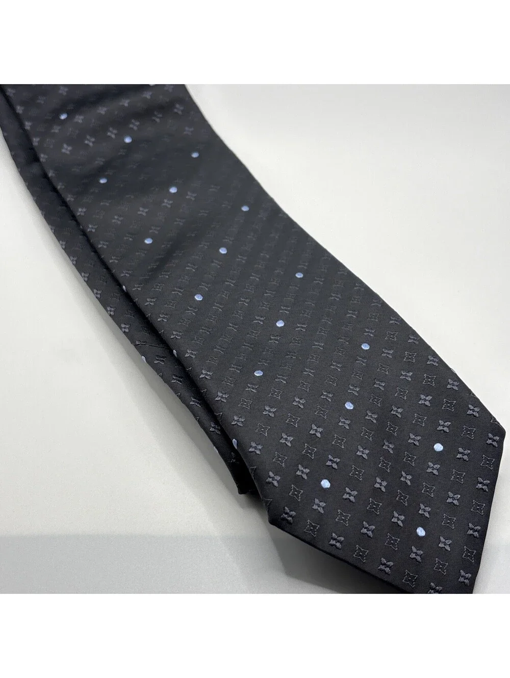 Louis Vuitton this tie